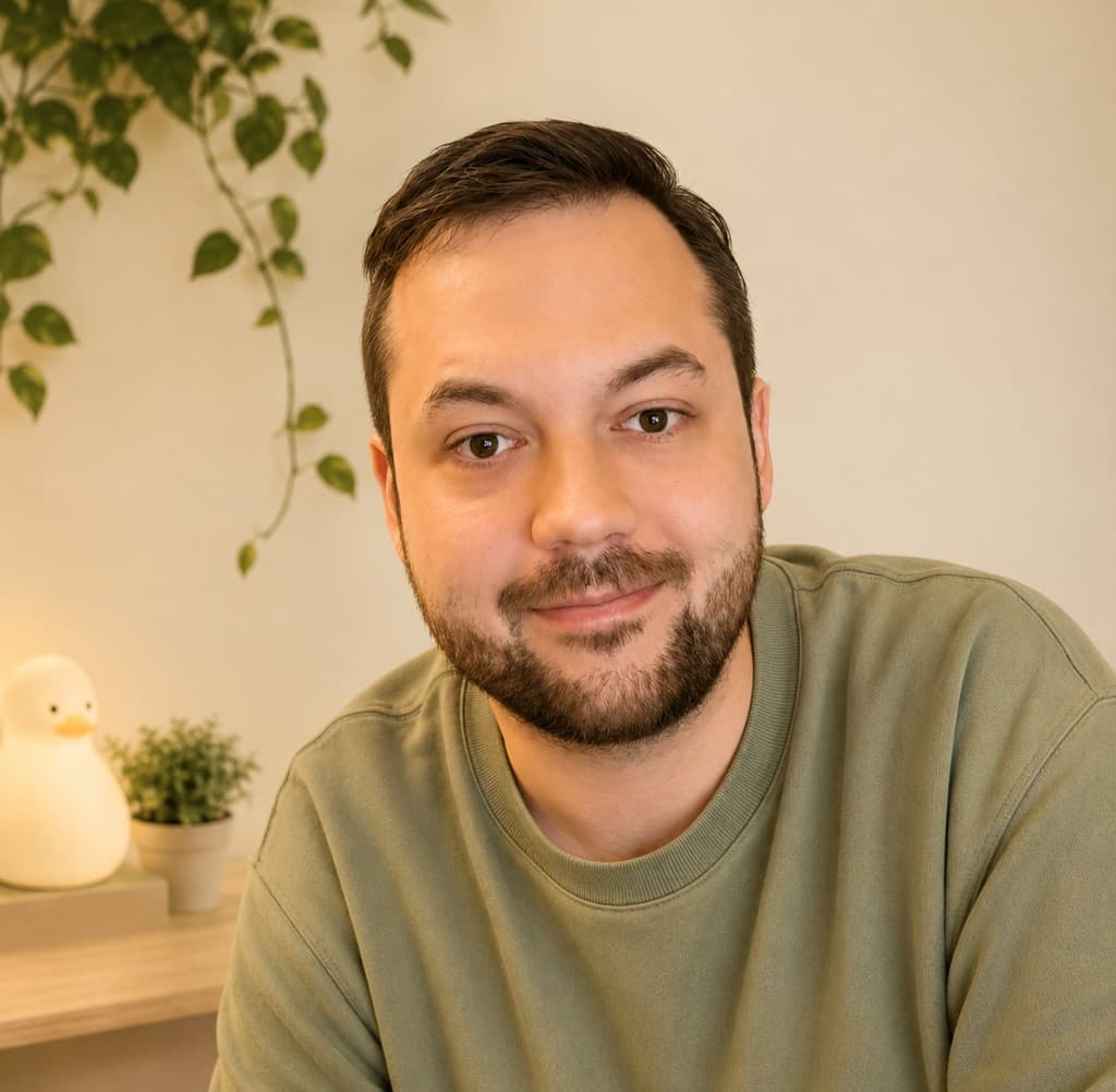 Portrait of Mike Gölz, freelancer for Excel automation and reporting at MikeIT.dev.